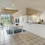 Four-bedroom In Nørre Nebel