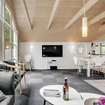 Feriehus Four-bedroom In Nørre Nebel