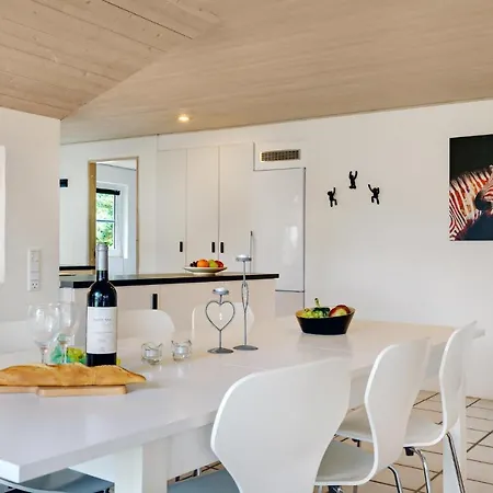 Semesterbostad Four-bedroom In *