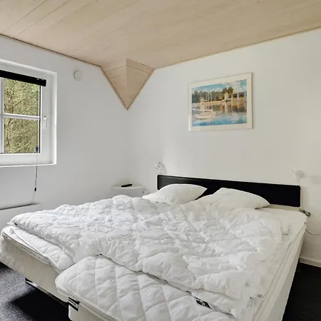 Four-bedroom In Semesterbostad
