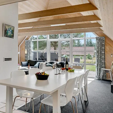 Semesterbostad Four-bedroom In *